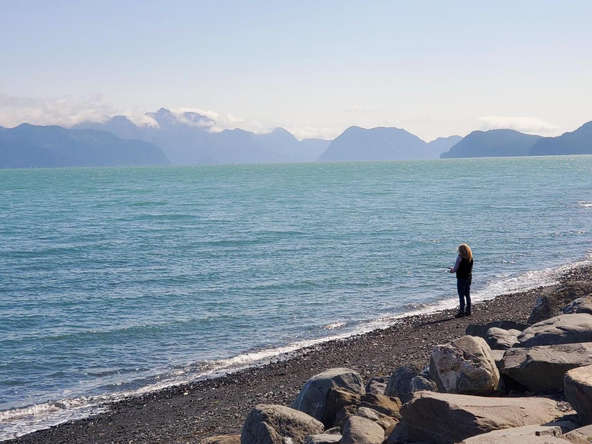 Resurrection Lodge On The Bay Seward Esterno foto